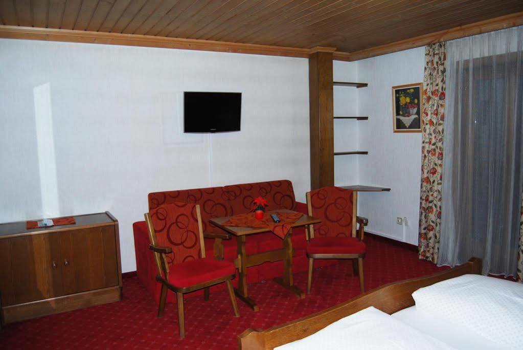 Hotel Rosner アルテンマルクト・イム・ポンガウ エクステリア 写真